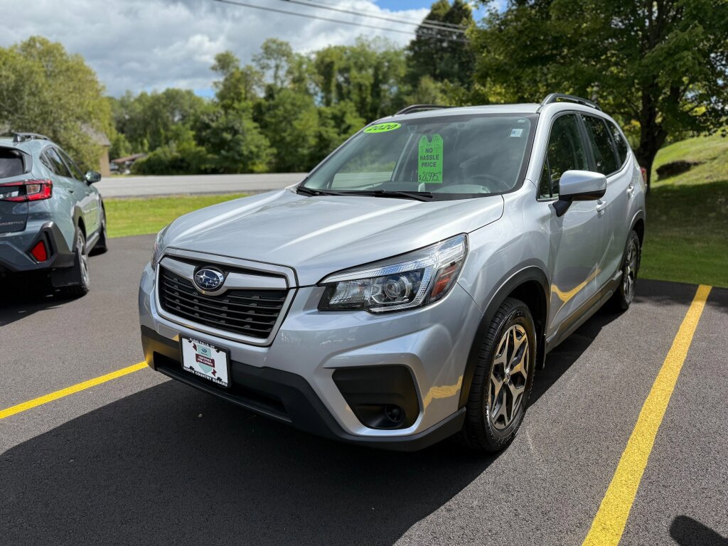 Used 2020 Subaru Forester Premium image 3