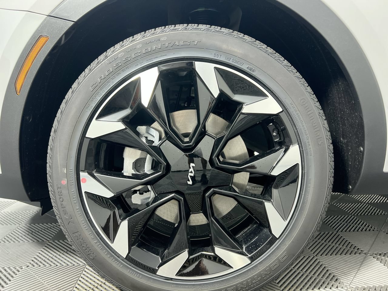 New 2026 Kia Sorento EX w/ EX Premium Package FWD image 13