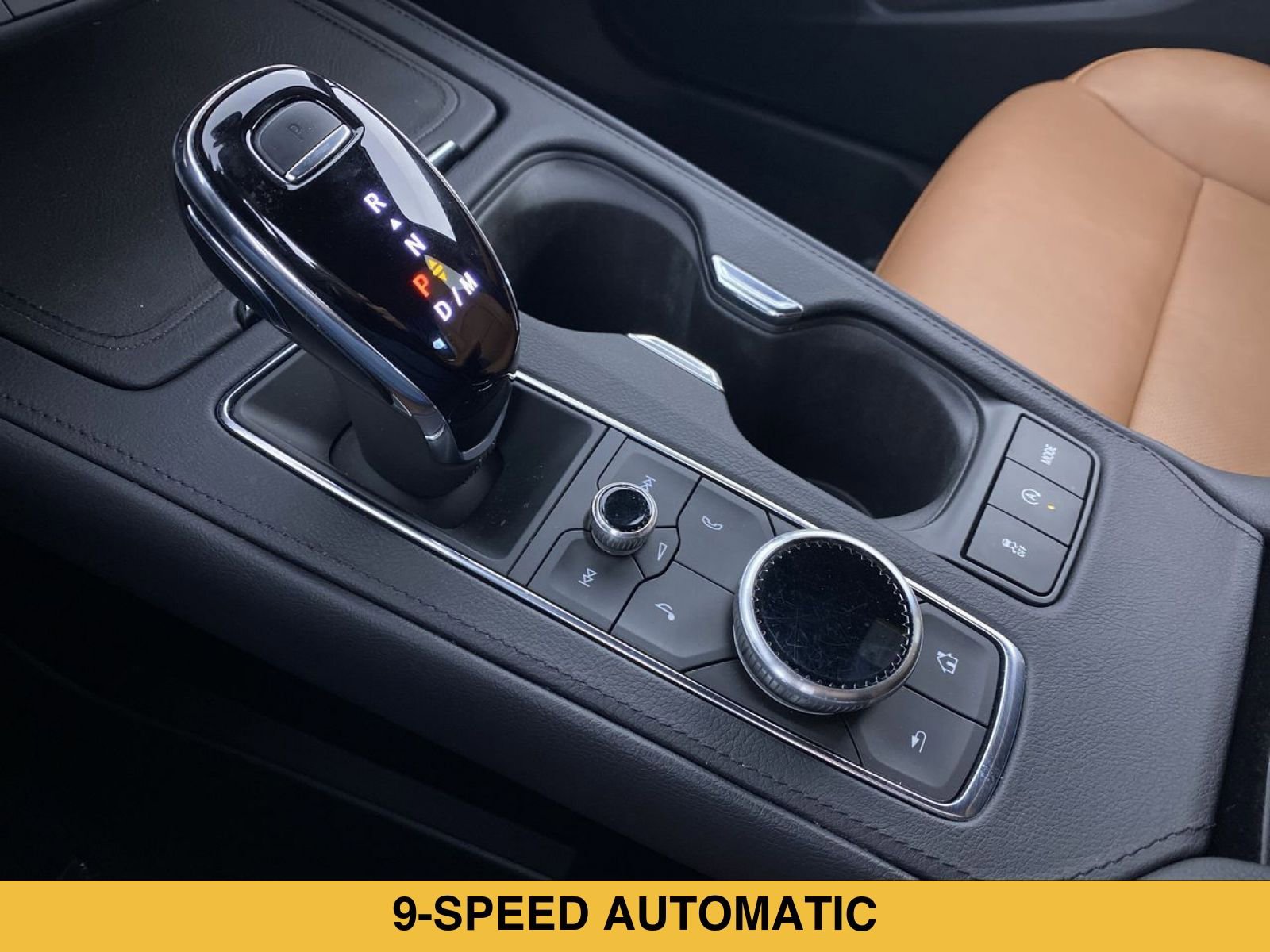 Certified 2023 Cadillac XT4 Premium Luxury AWD/4WD image 7