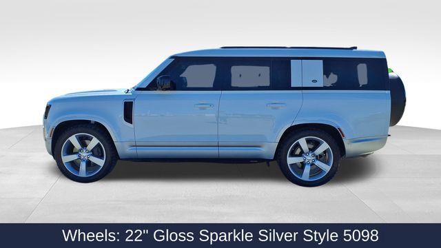 Used 2023 Land Rover Defender 130 First Edition image 4