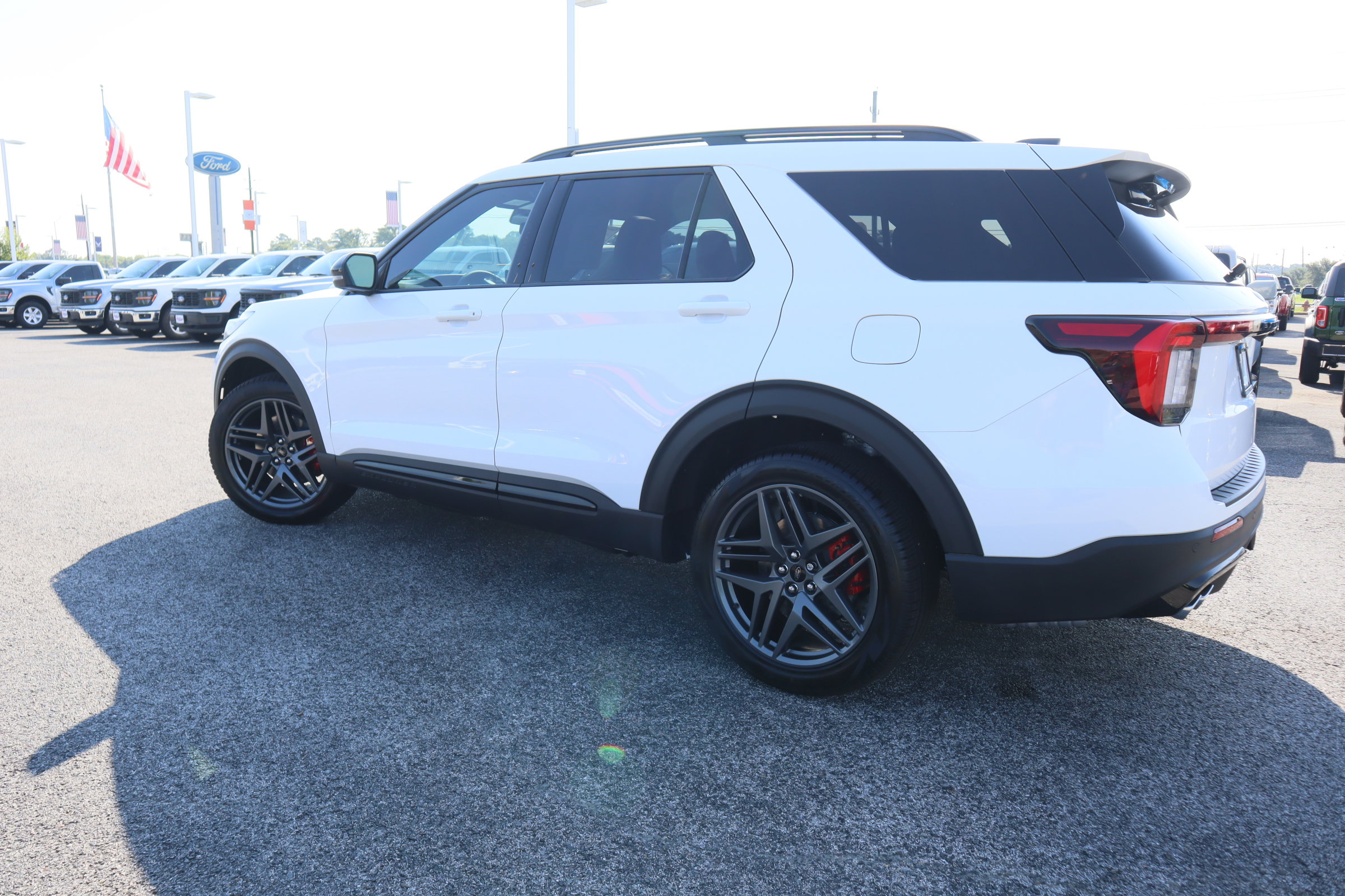 New 2025 Ford Explorer ST w/ Sun And Sound Package AWD/4WD image 8