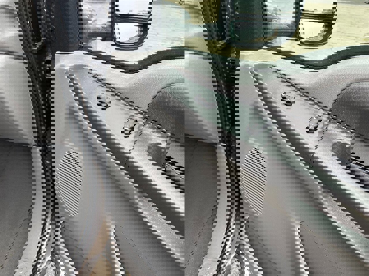 Used 2002 Ford F250 4x4 Crew Cab Super Duty image 26