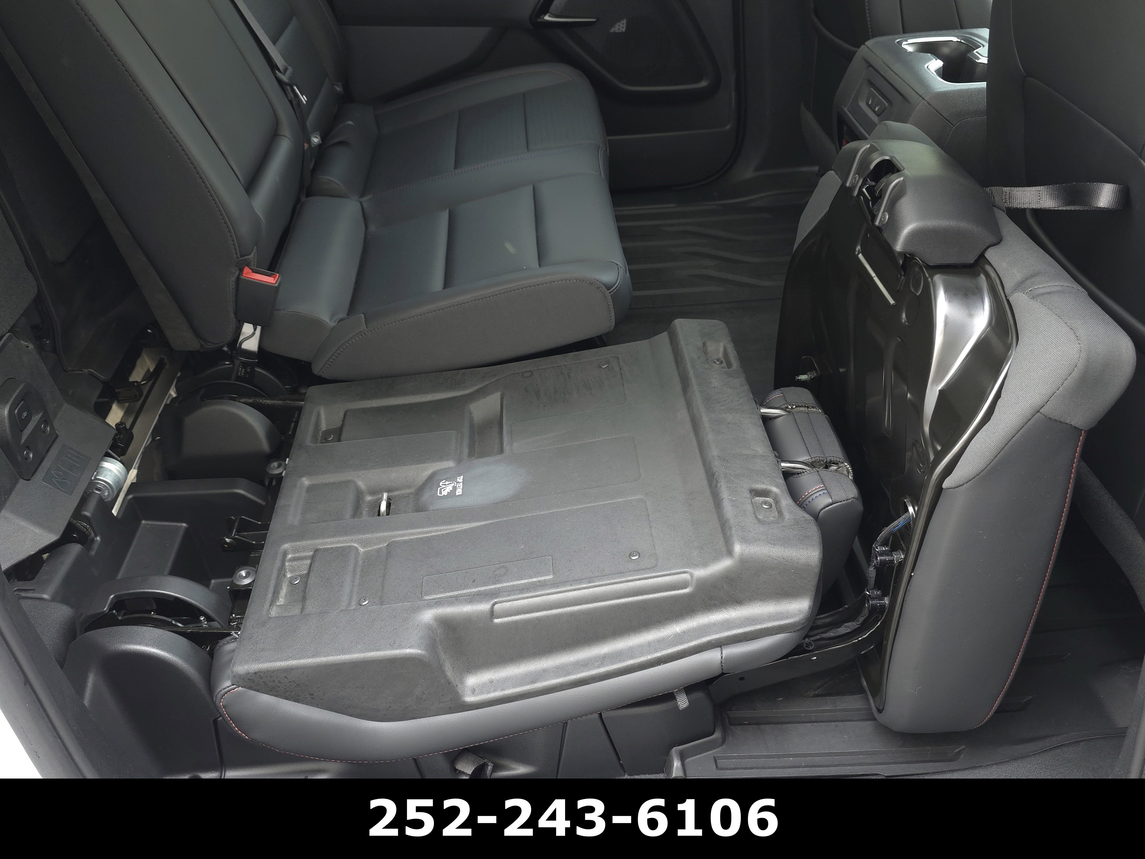 Used 2025 Chevrolet Silverado EV RST AWD/4WD image 36