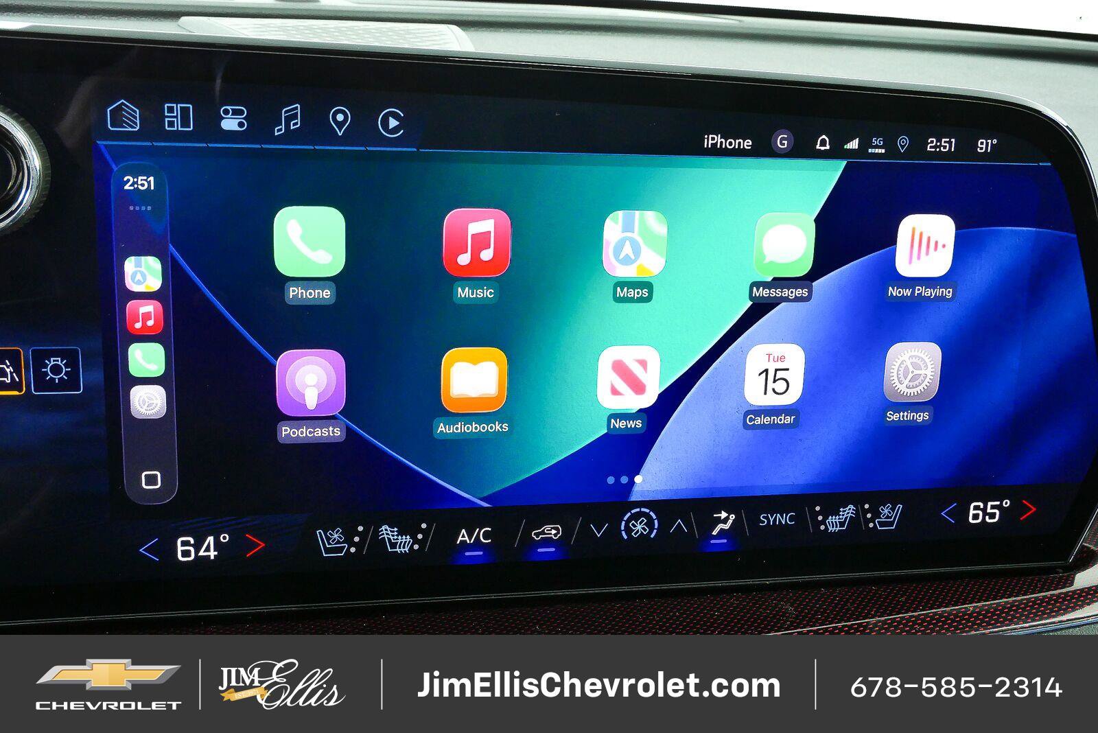 New 2027 Chevrolet Traverse RS w/ LPO, Floor Liner Package AWD/4WD image 14