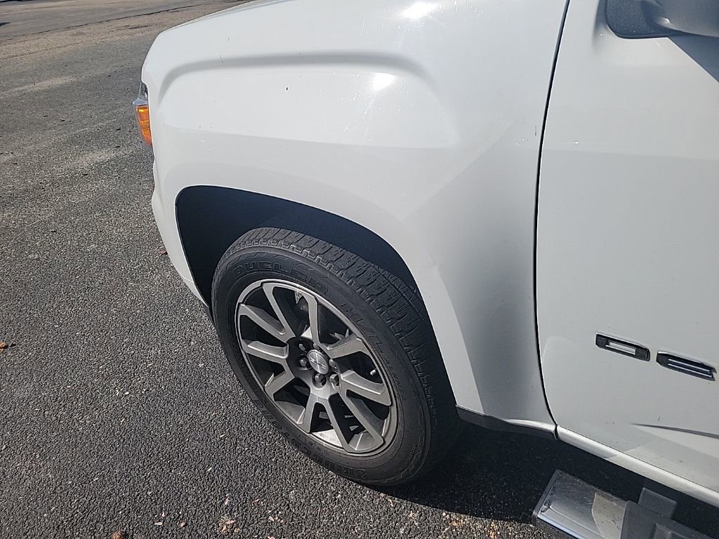 Used 2022 GMC Canyon Denali image 22