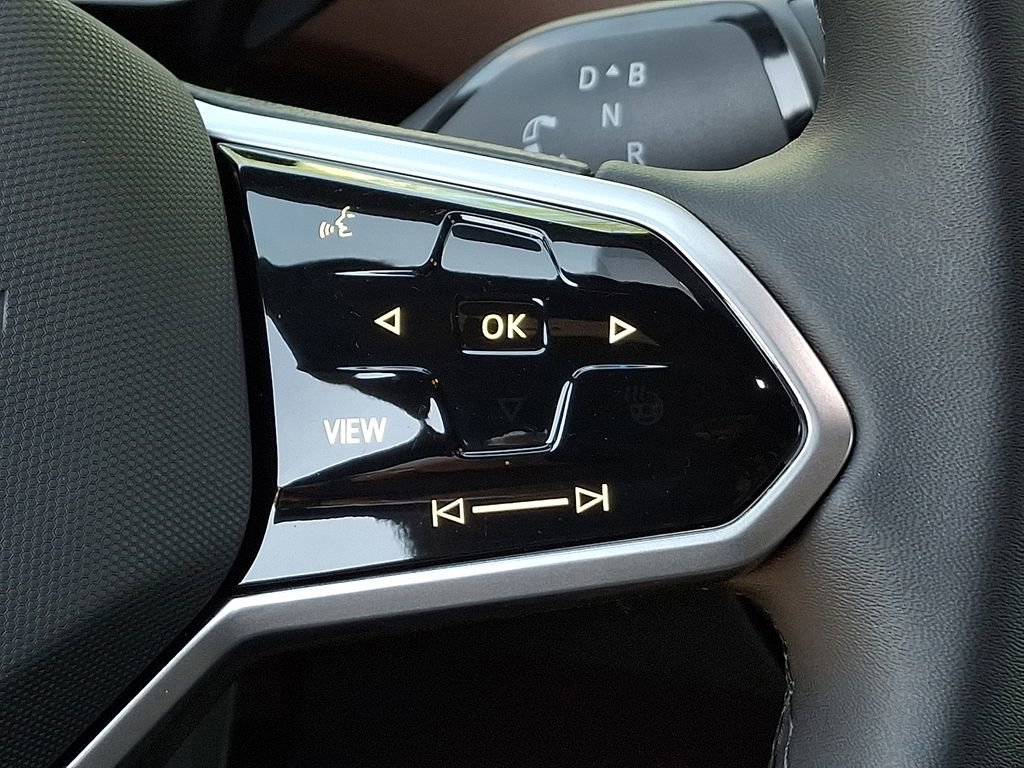 Certified 2025 Volkswagen ID.4 Pro AWD/4WD image 22