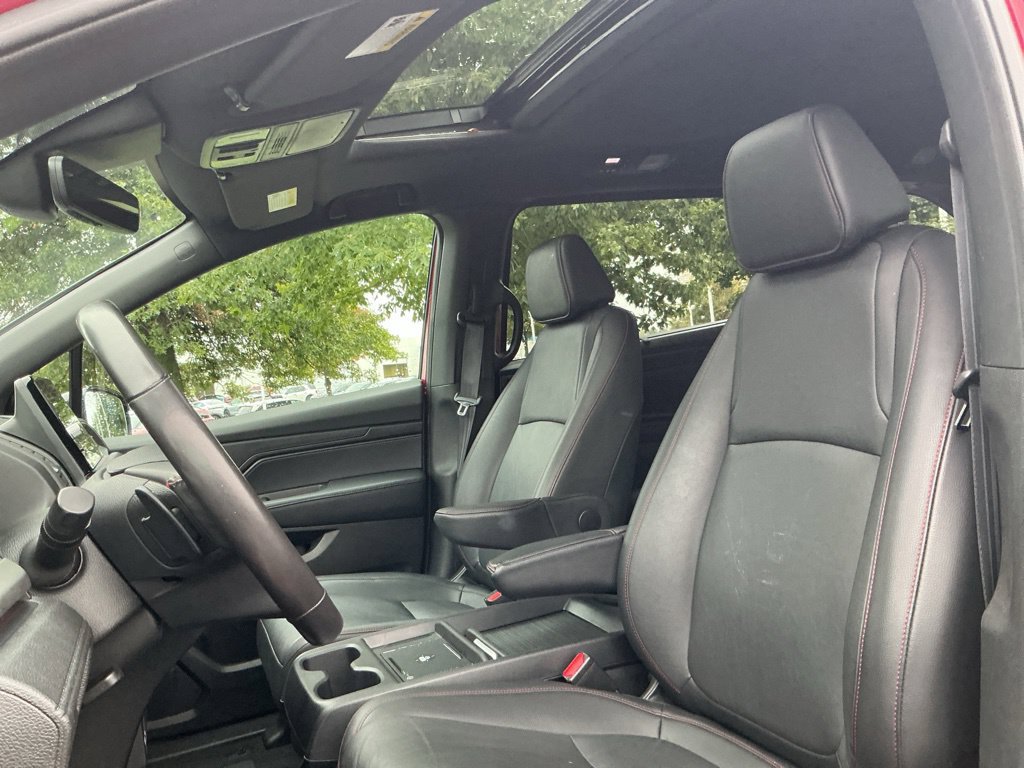 Used 2025 Honda Odyssey Sport-L image 17