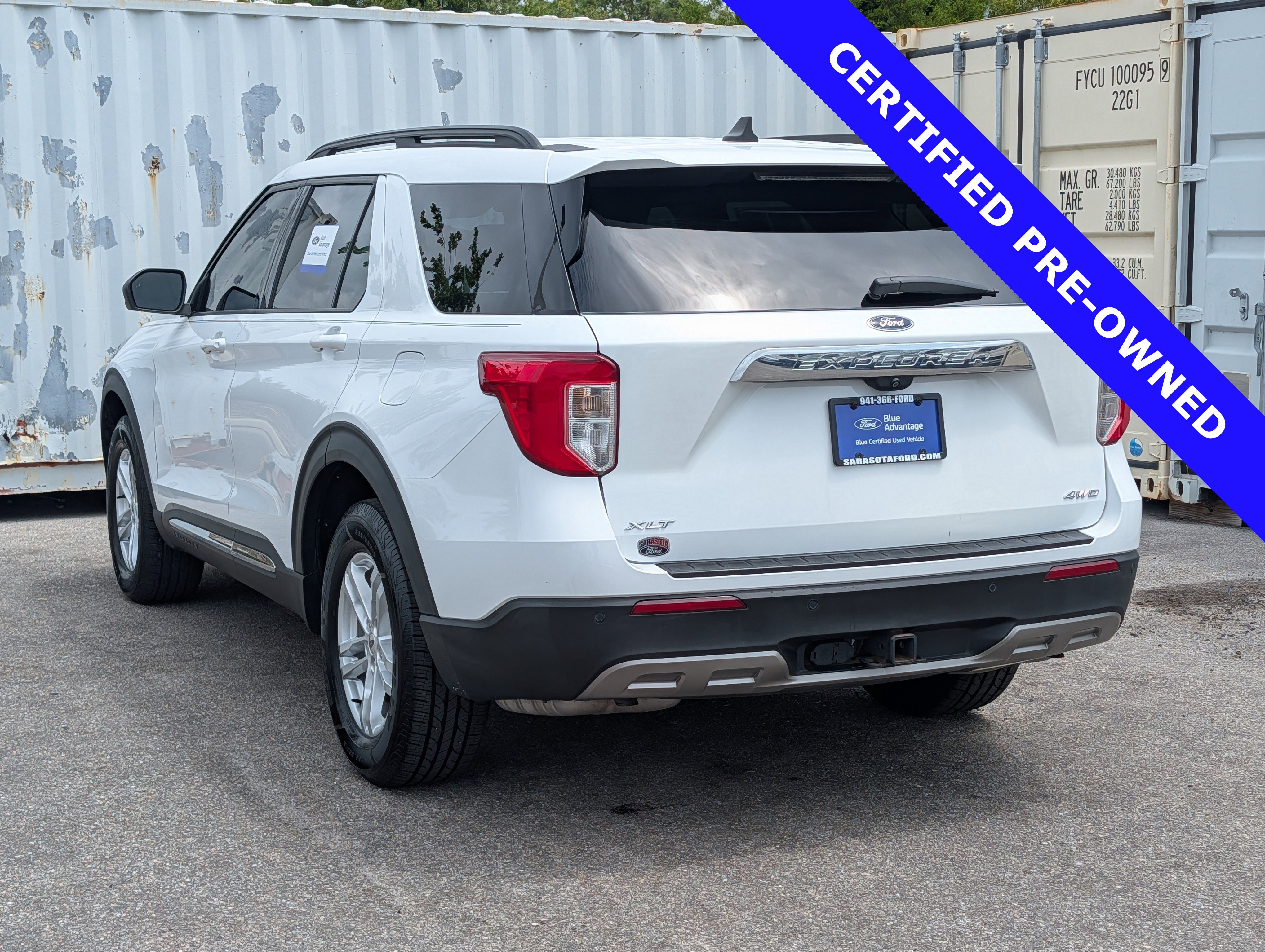 Certified 2021 Ford Explorer XLT w/ Equipment Group 202A AWD/4WD image 6