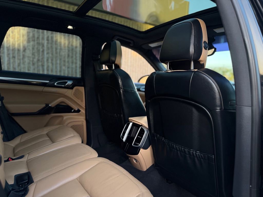 Used 2015 Porsche Cayenne Diesel image 27