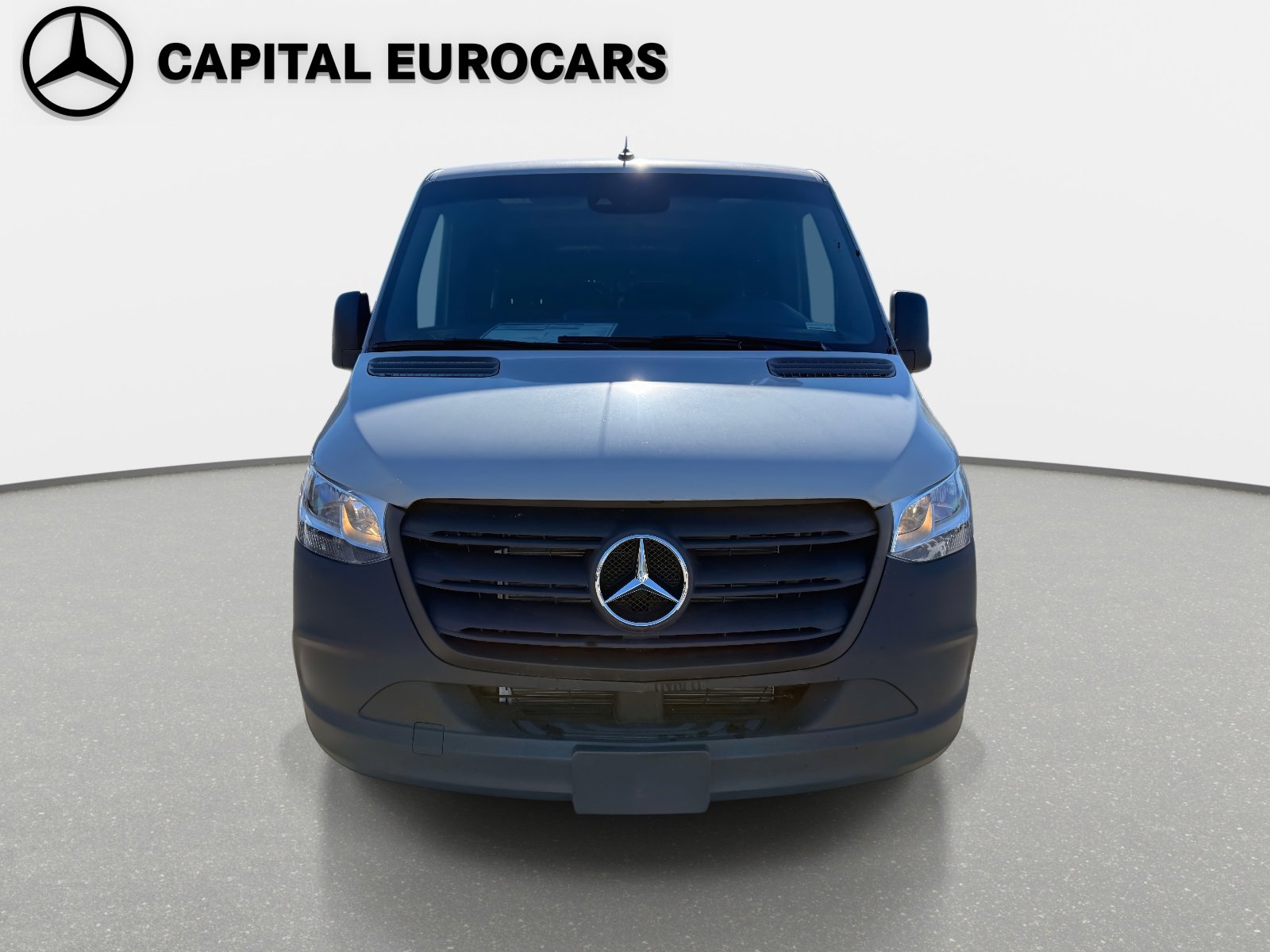 Used 2024 Mercedes-Benz Sprinter 144 Cargo image 2