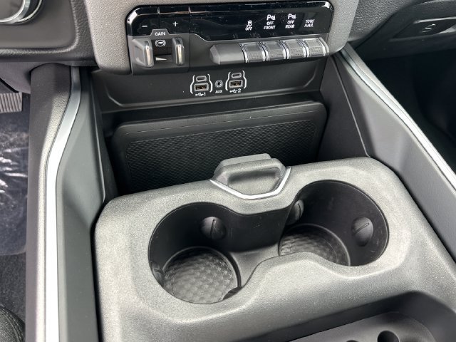 New 2027 RAM 1500 4x4 Crew Cab image 24