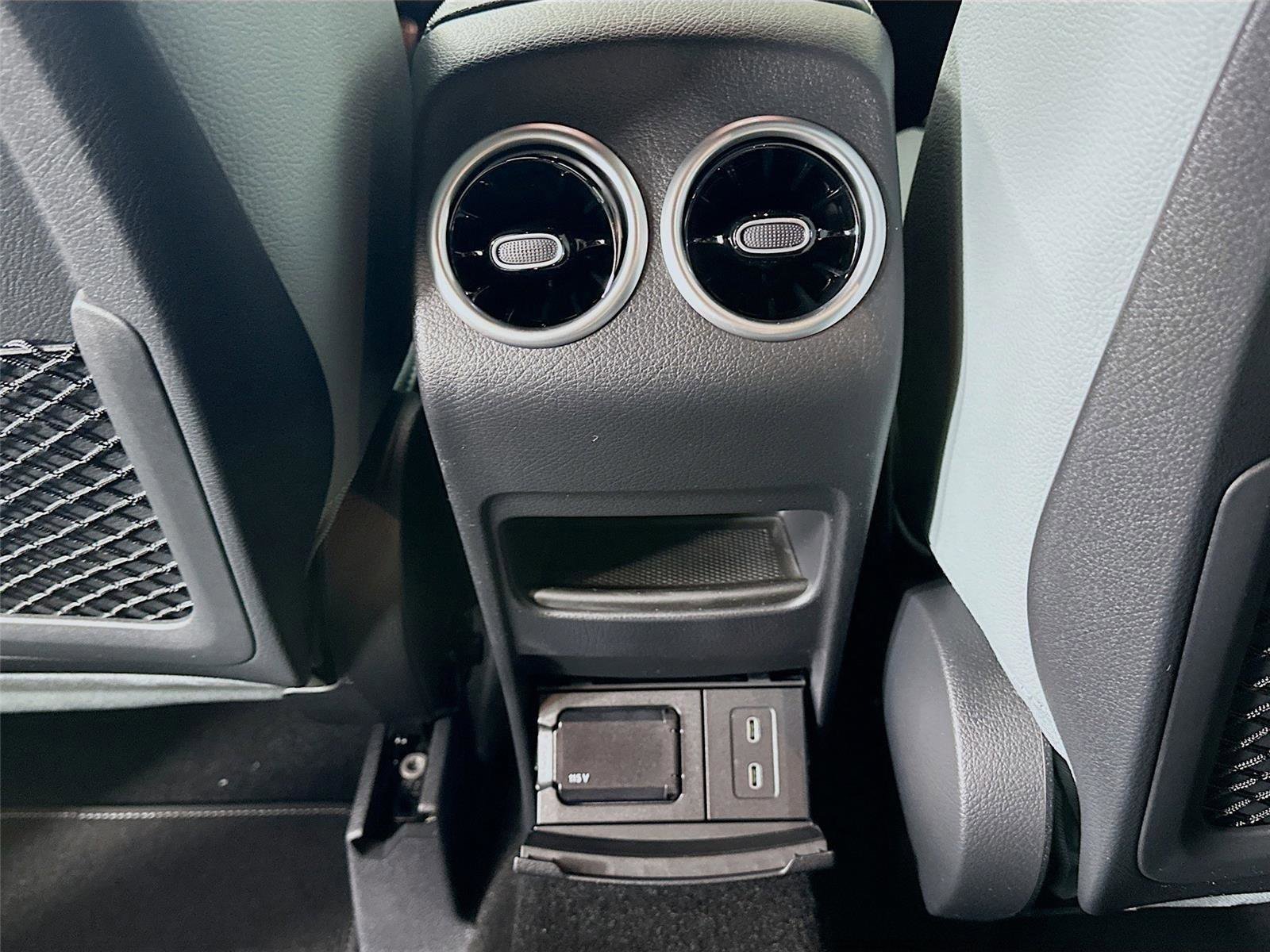 Used 2026 Mercedes-Benz GLA 250 4MATIC image 33