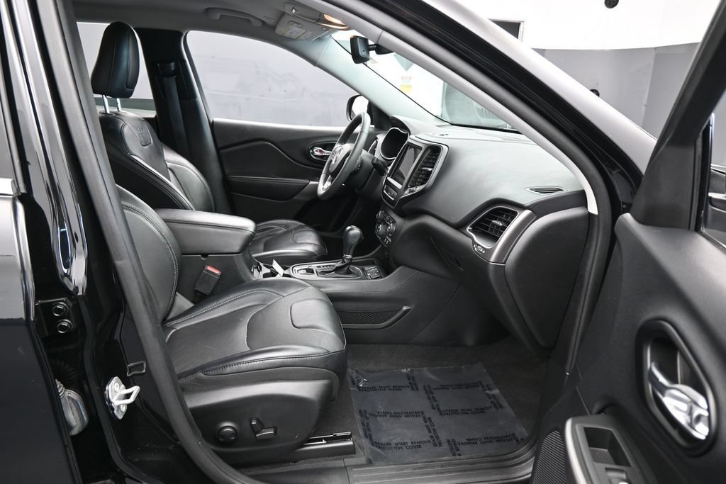 Used 2022 Jeep Cherokee Latitude Lux FWD image 38