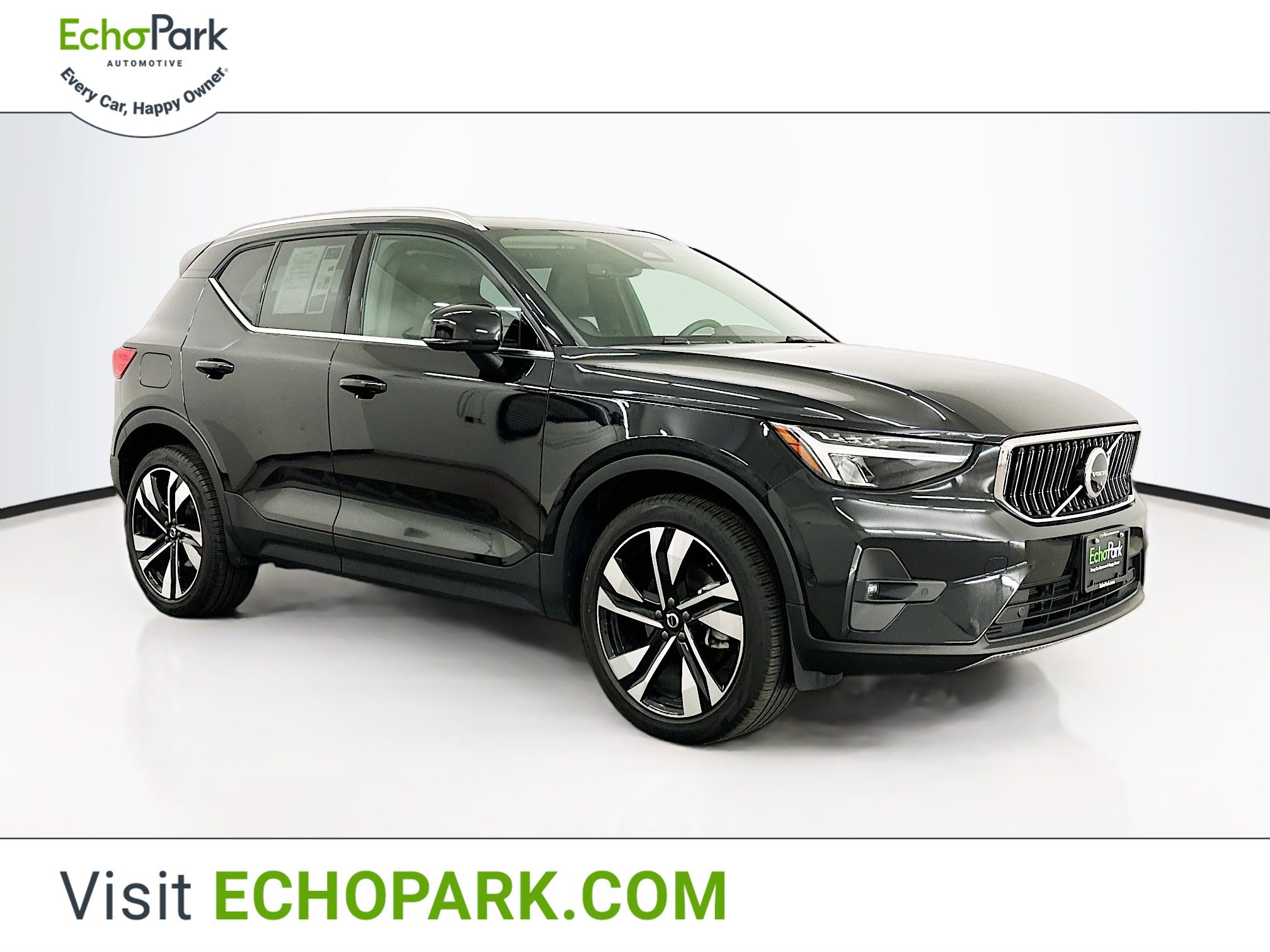 Used 2025 Volvo XC40 B5 Plus