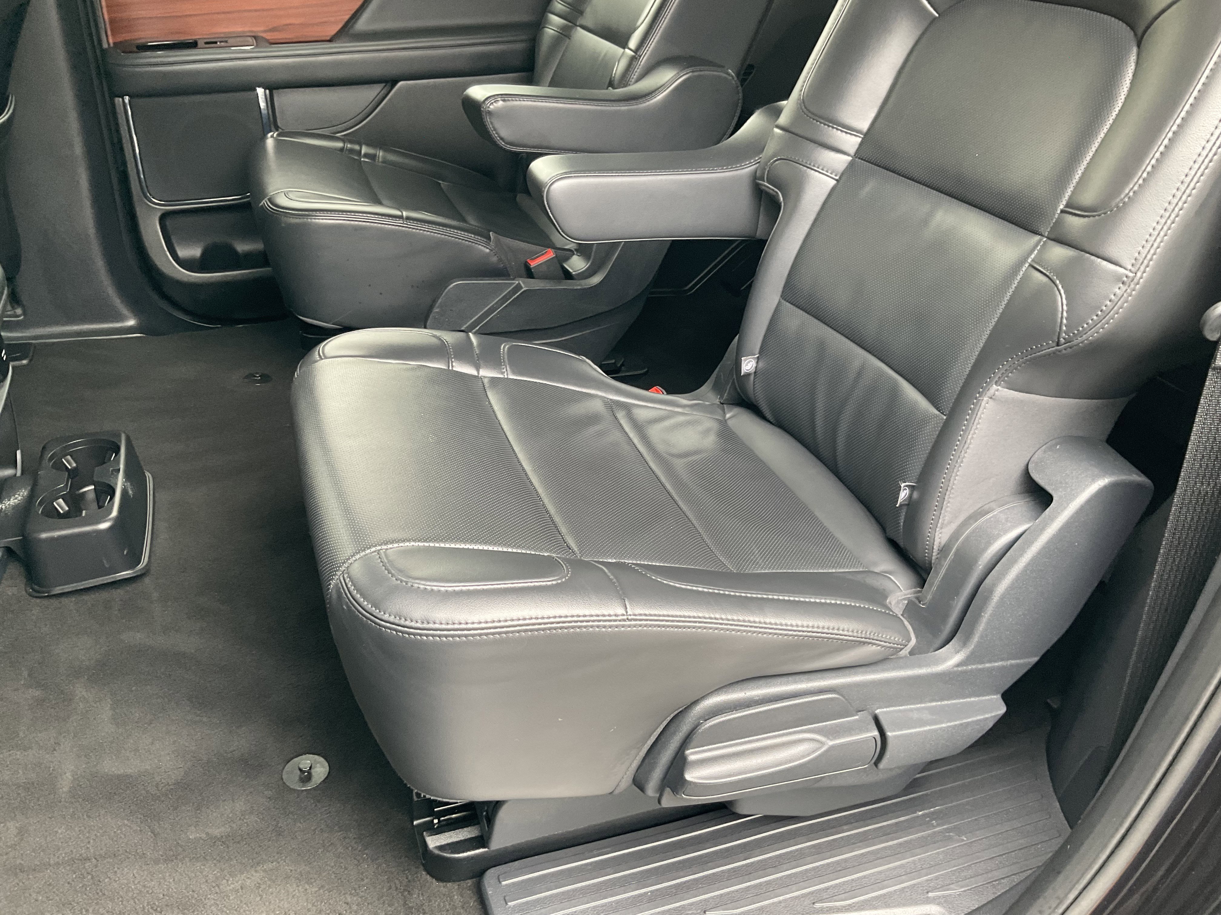 Used 2024 Lincoln Navigator L 4WD image 40