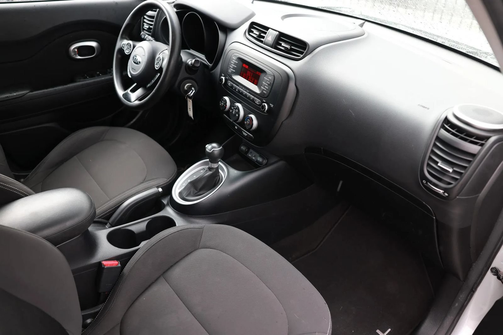 Used 2015 Kia Soul FWD image 25