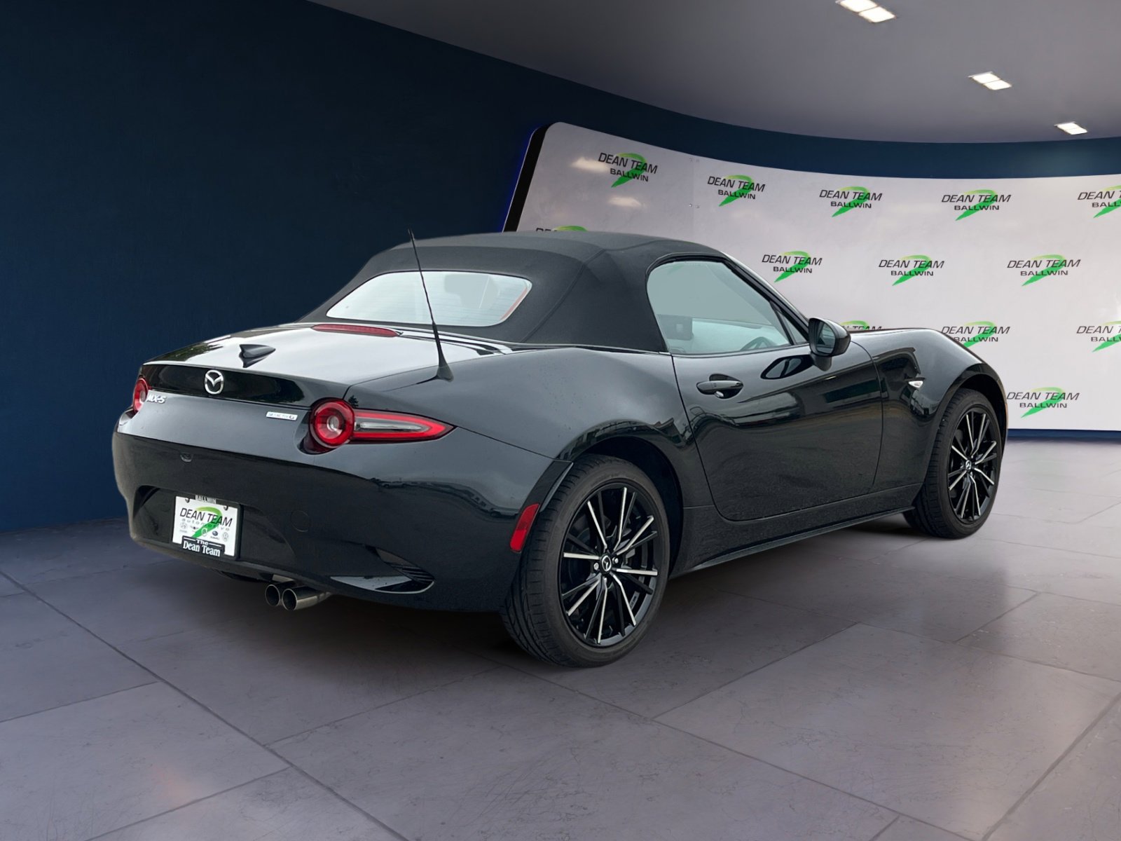 Used 2024 MAZDA MX-5 Miata Grand Touring w/ Weather Package image 8