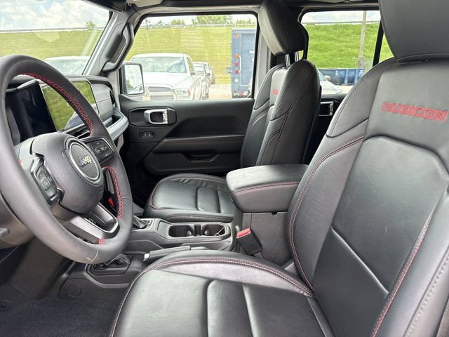 Used 2024 Jeep Wrangler Unlimited Rubicon AWD/4WD image 5