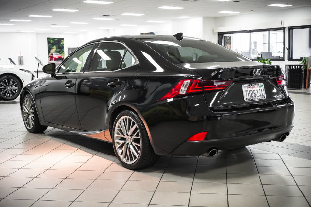 Used 2014 Lexus IS 250 w/ Navigation Package RWD image 8
