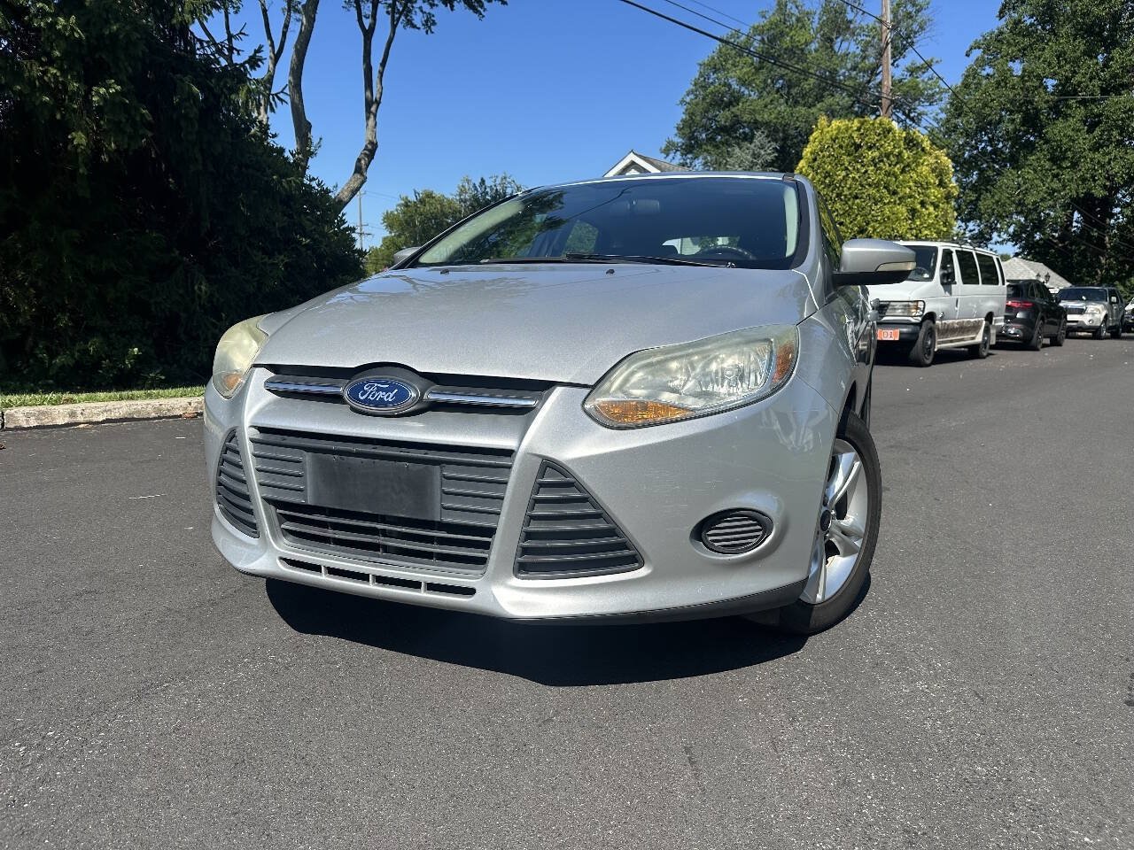 Used 2014 Ford Focus SE FWD image 2