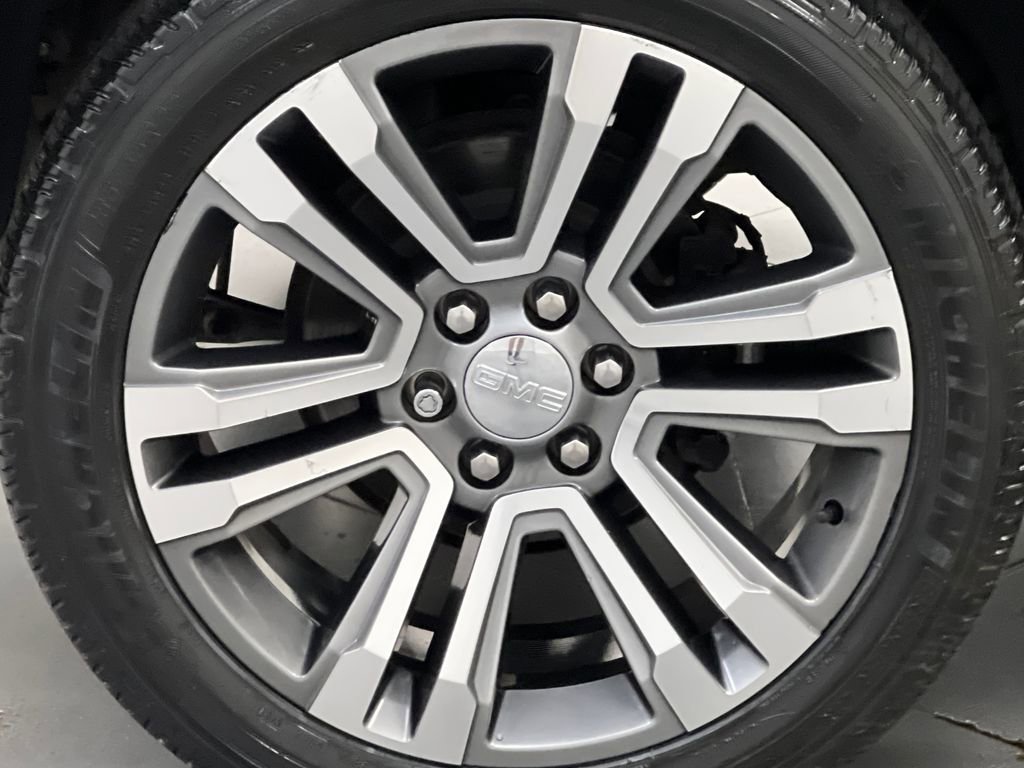 Used 2019 GMC Yukon Denali w/ Denali Ultimate Package AWD/4WD image 75