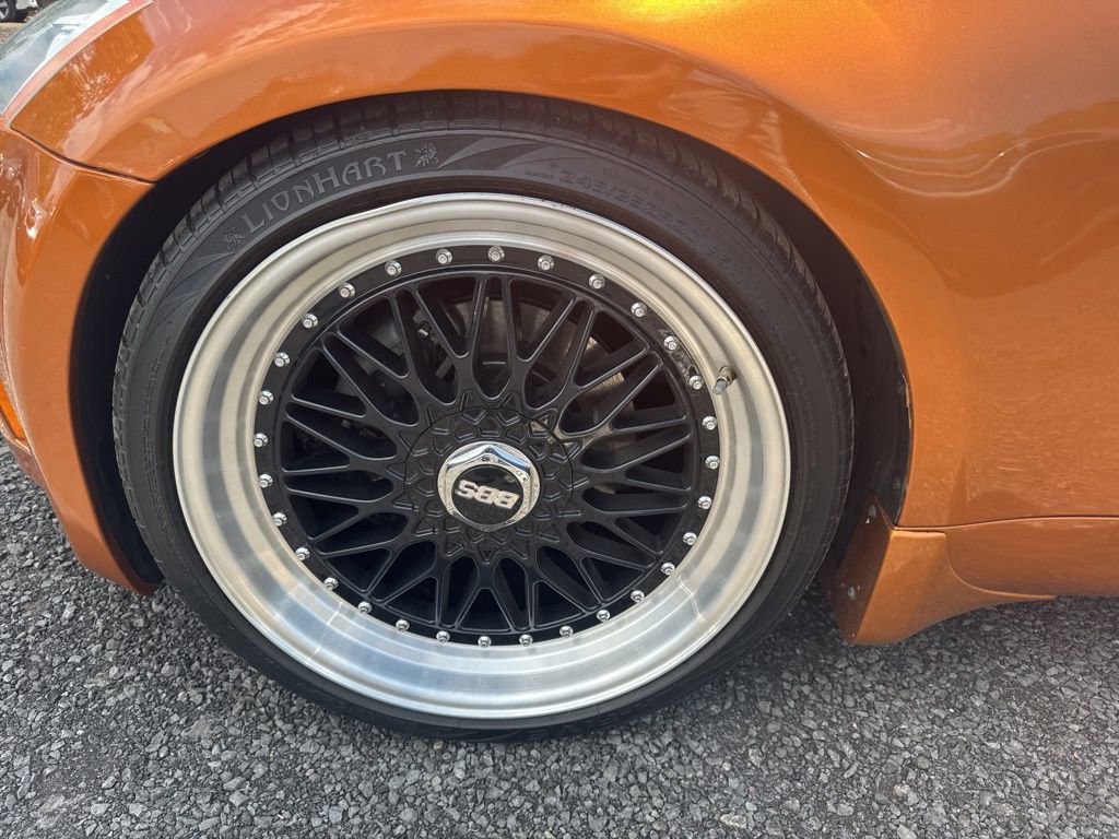 Used 2005 Nissan 350Z Touring RWD image 23