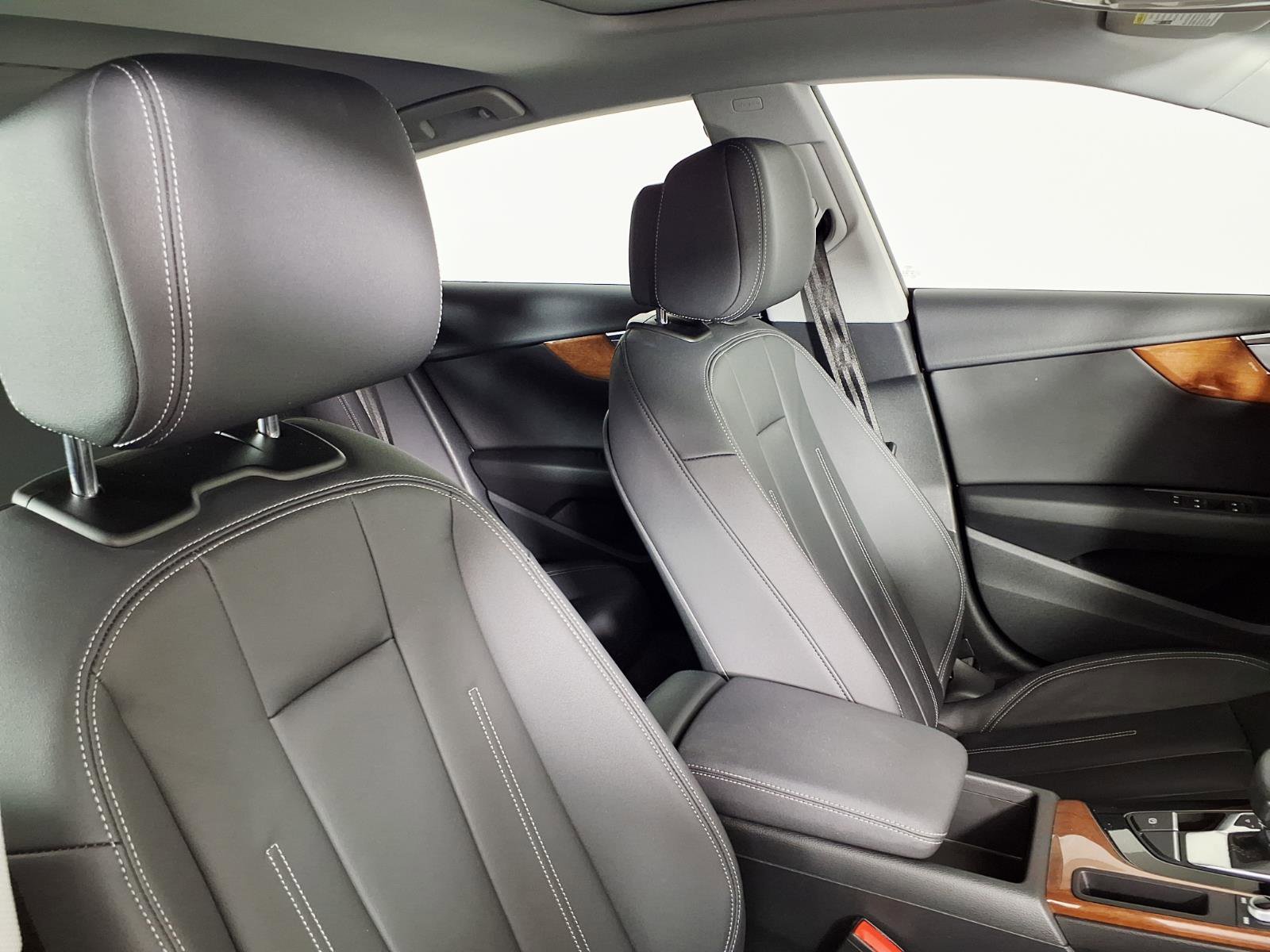 Used 2022 Audi A5 2.0T Premium image 10