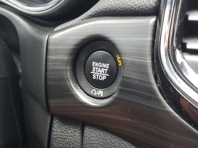 Used 2021 Jeep Grand Cherokee Altitude AWD/4WD image 25