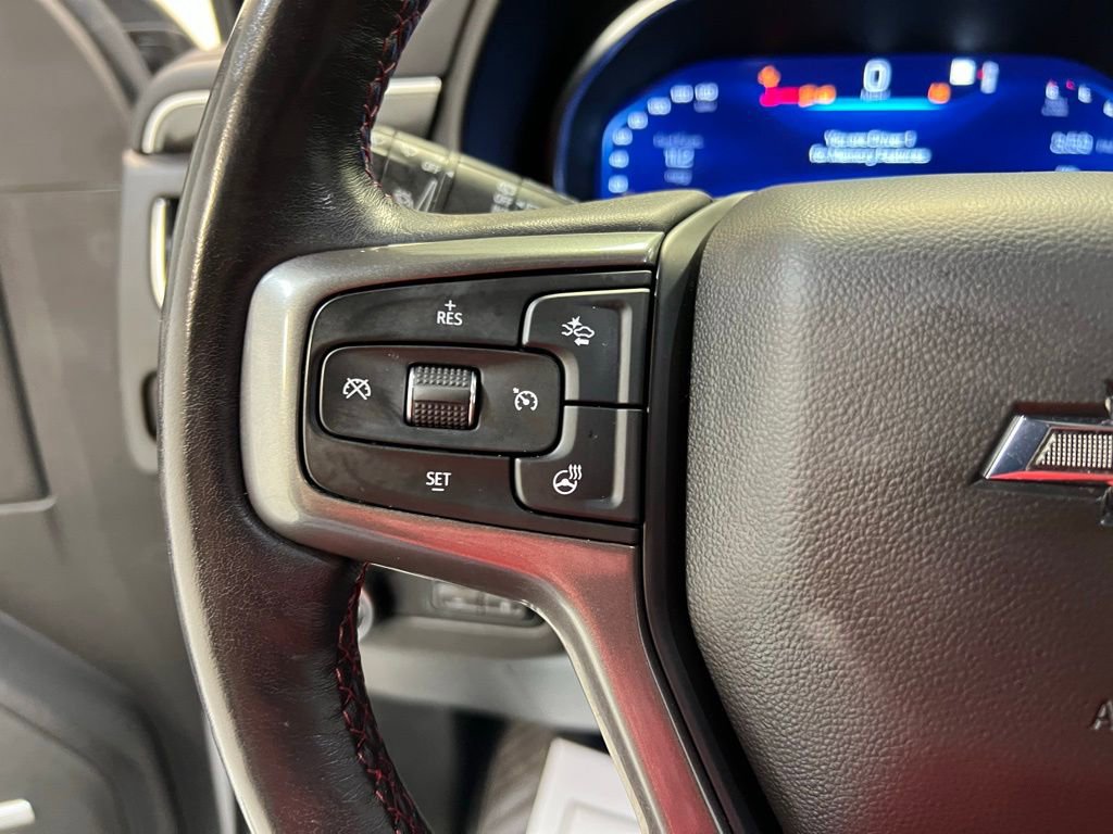 Used 2022 Chevrolet Suburban RST w/ Sport Performance Package image 18