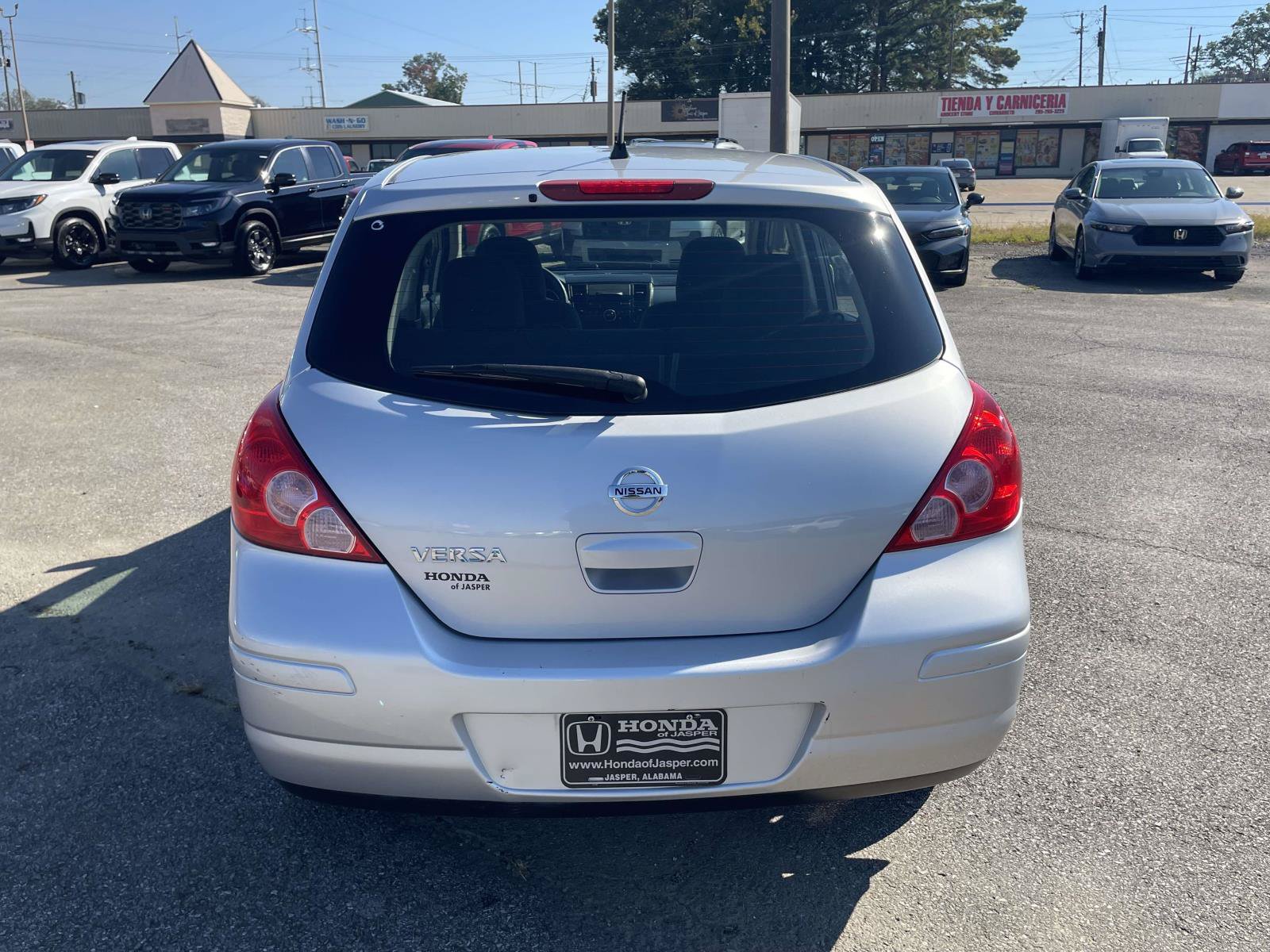 Used 2011 Nissan Versa 1.8 S w/ PWR Plus Pkg FWD image 3