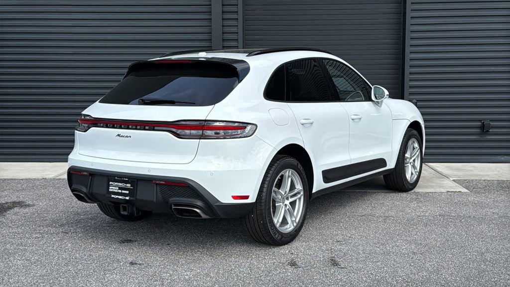 Certified 2025 Porsche Macan image 19