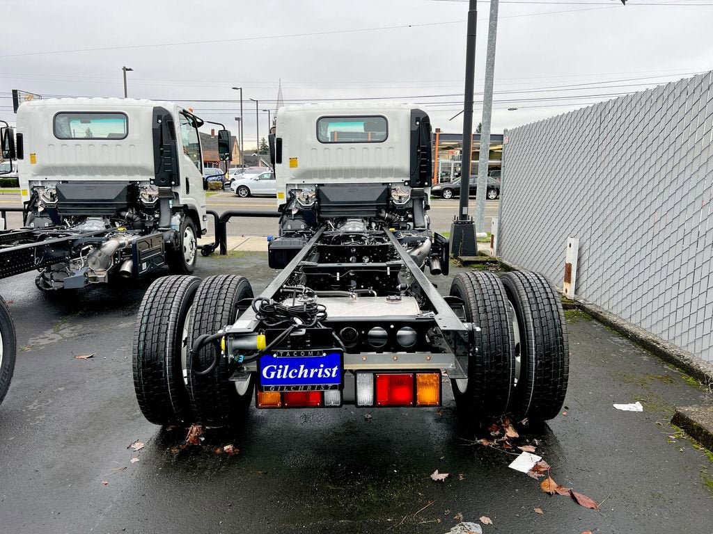 New 2024 Chevrolet Low Cab Forward 4500 XD RWD image 47
