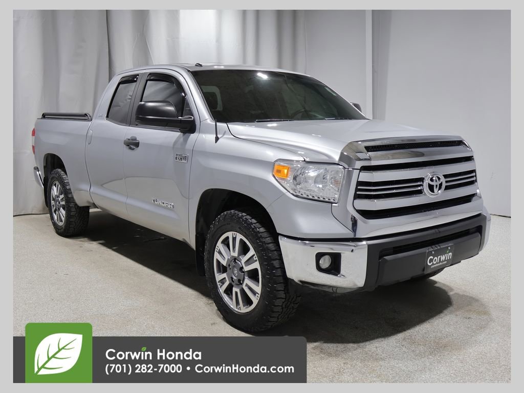 Used 2016 Toyota Tundra SR5 w/ SR5 Upgrade Package AWD/4WD image 1