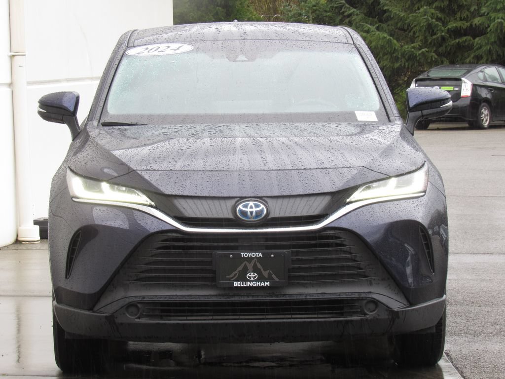 Certified 2024 Toyota Venza LE AWD/4WD image 3