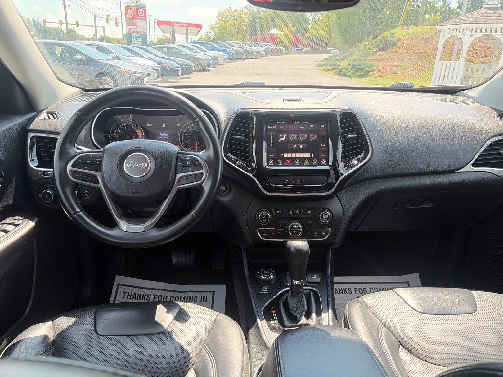 Used 2019 Jeep Cherokee Limited w/ Trailer Tow Group AWD/4WD image 13