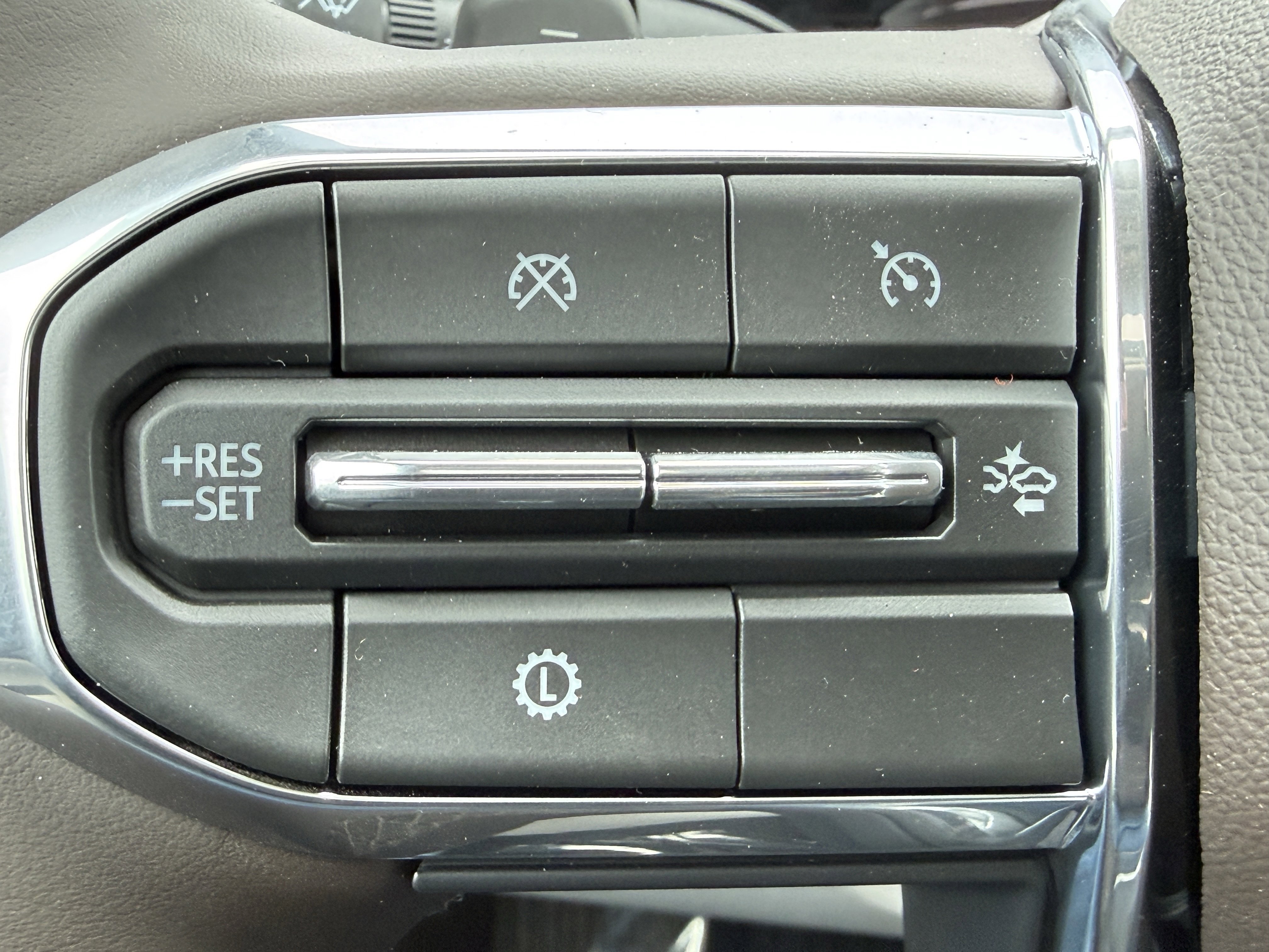 New 2026 GMC Terrain Denali w/ LPO, Floor Liner Package image 26