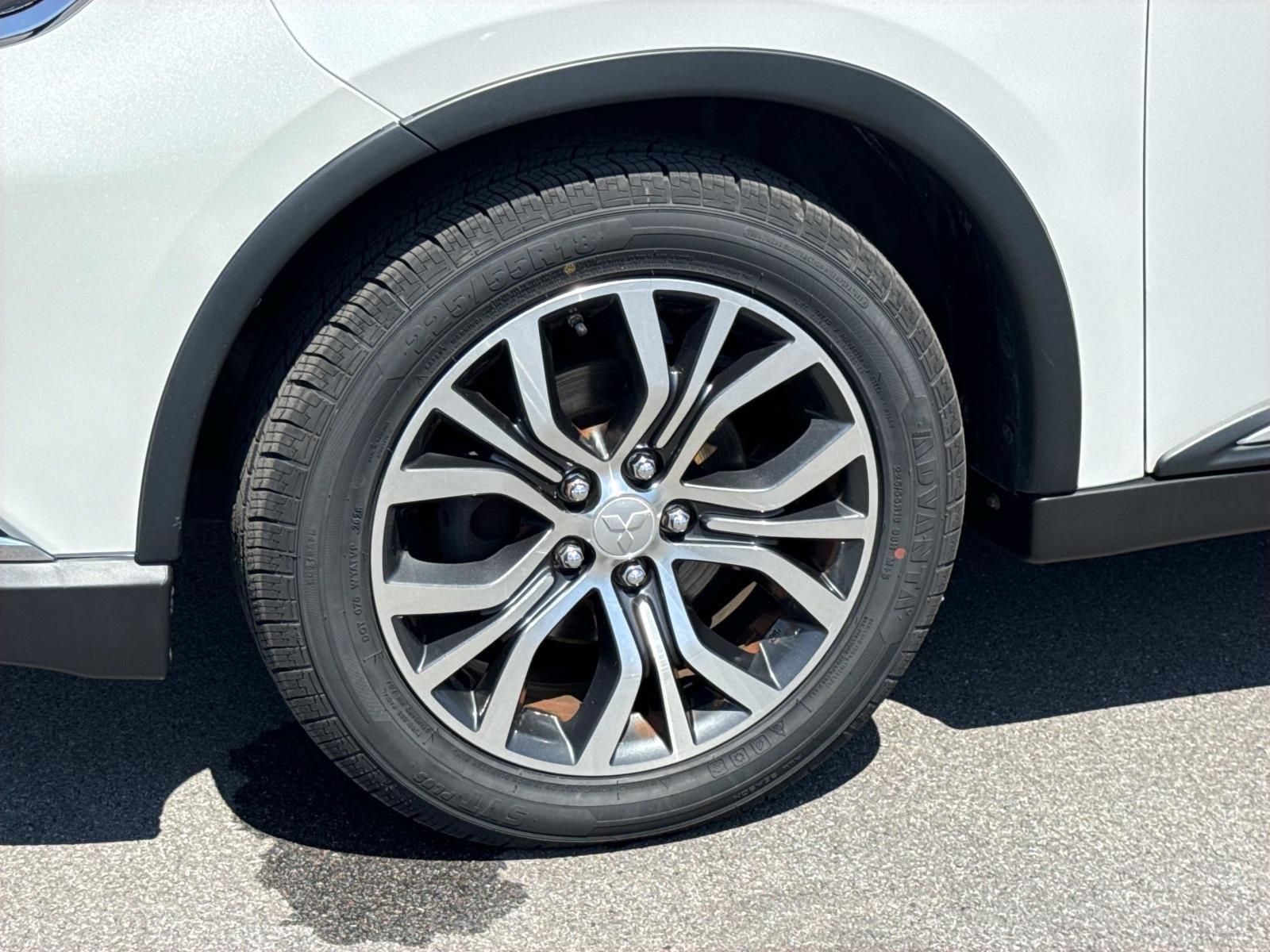Used 2016 Mitsubishi Outlander ES AWD/4WD image 7