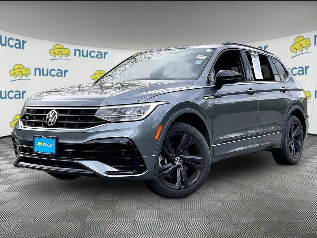 Used 2023 Volkswagen Tiguan SE R-Line AWD/4WD image 3