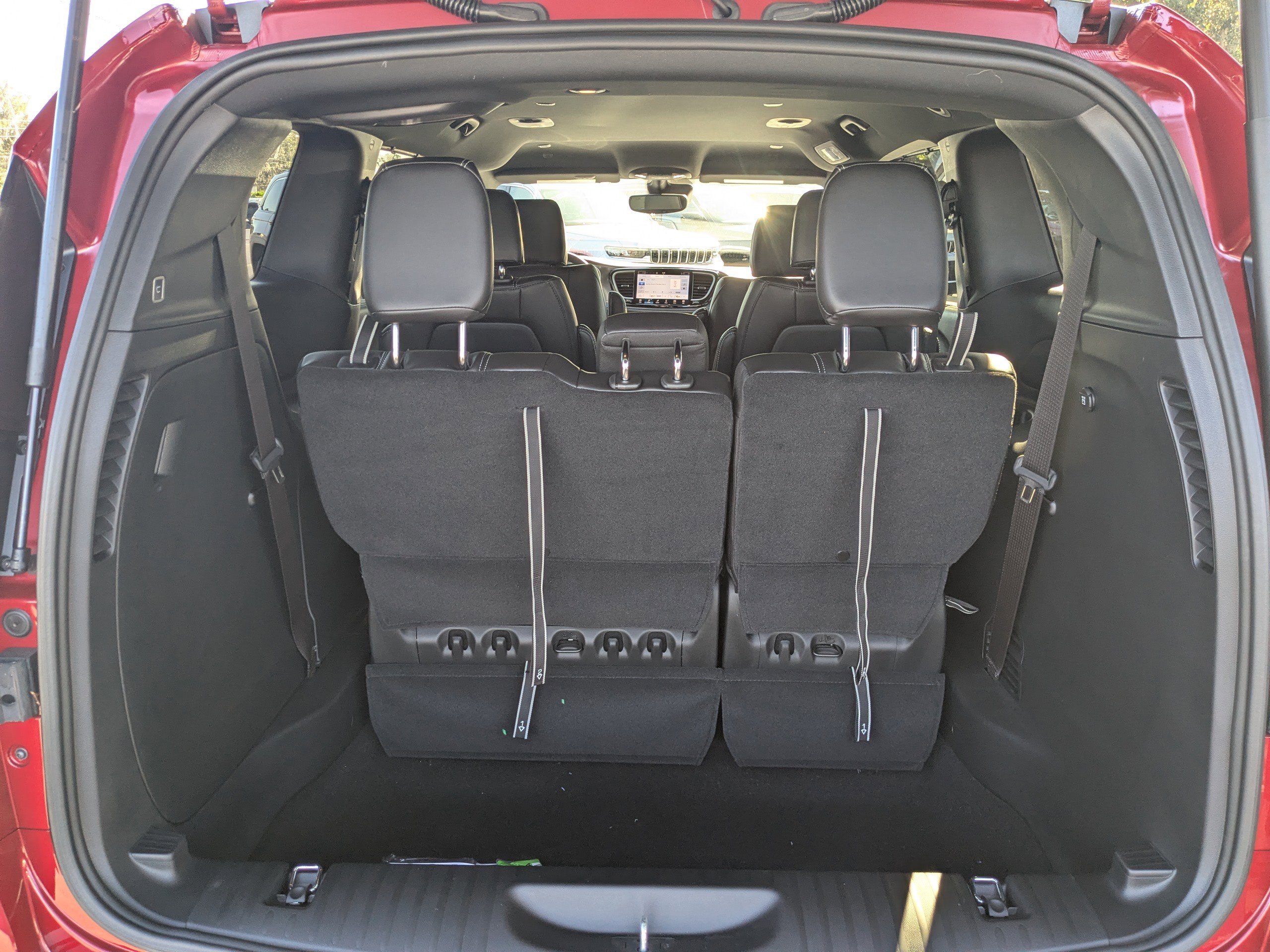 New 2026 Chrysler Pacifica Select image 12