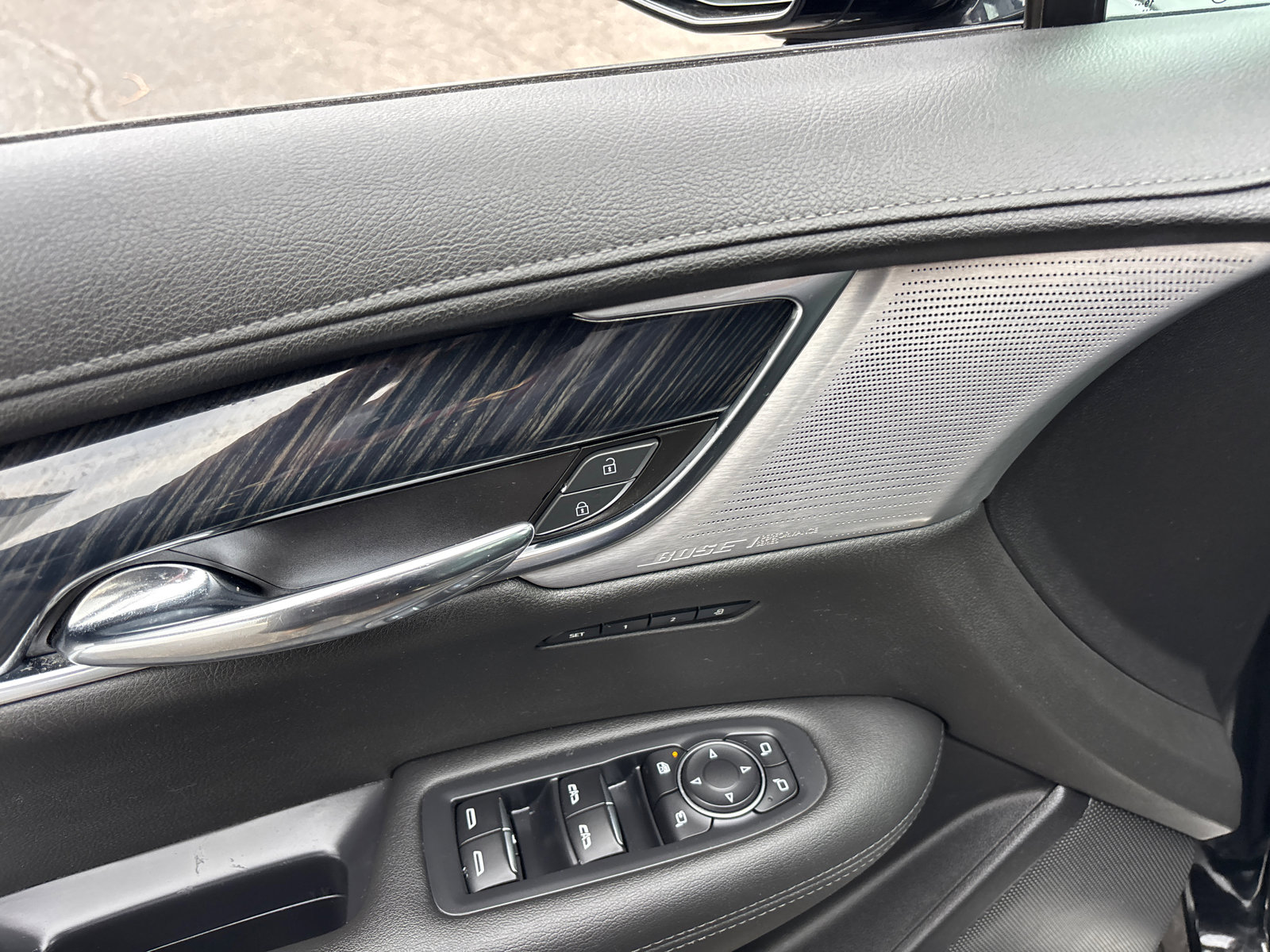 Used 2020 Cadillac XT6 Premium Luxury image 12