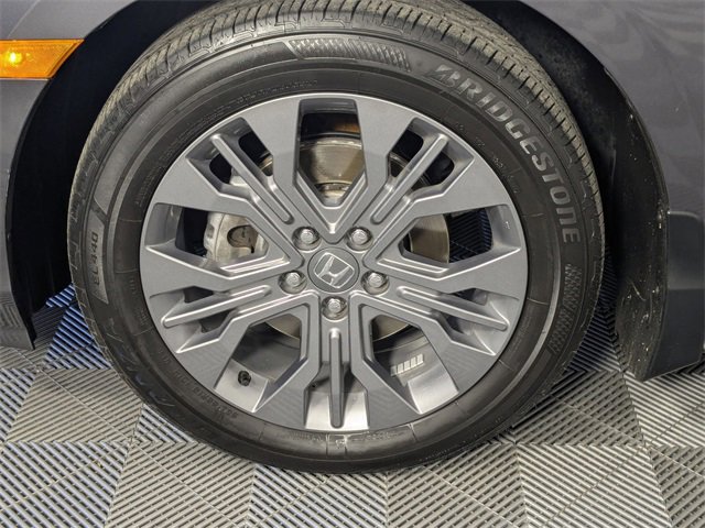 Used 2025 Honda Odyssey Touring image 8