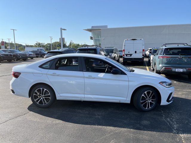 New 2026 Volkswagen Jetta Sport FWD image 4