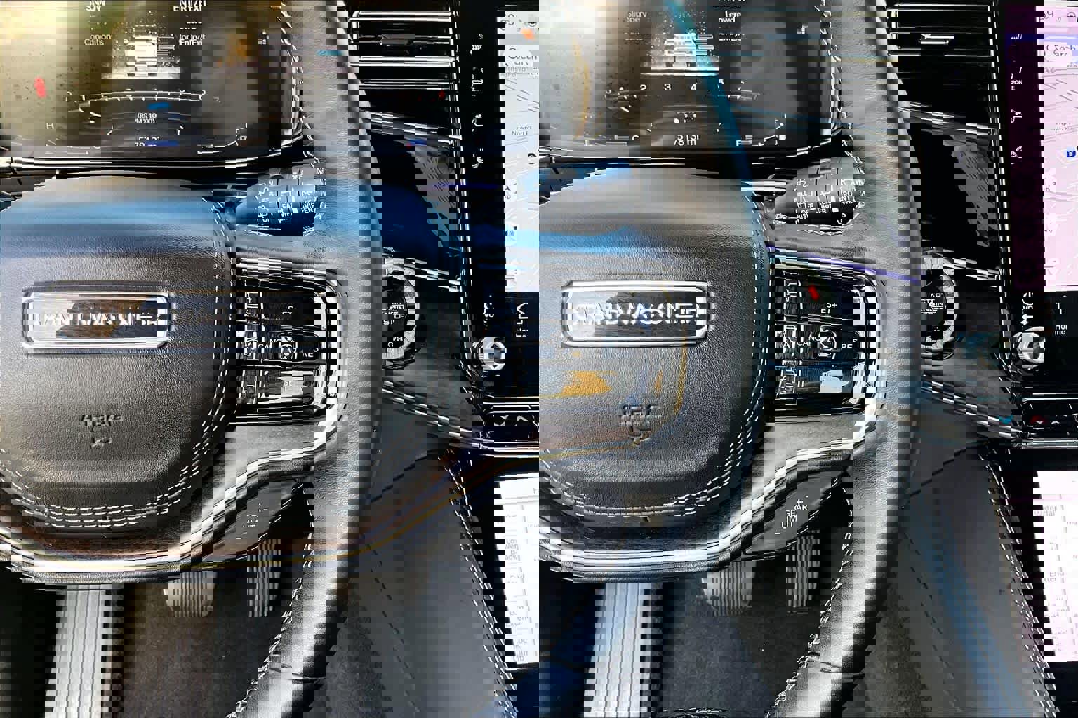 Used 2022 Jeep Grand Wagoneer Series II w/ Premium Group II image 22