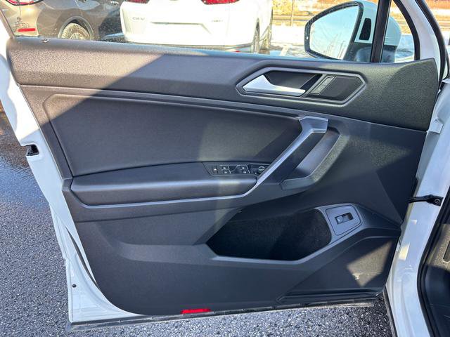 Used 2021 Volkswagen Tiguan S image 10