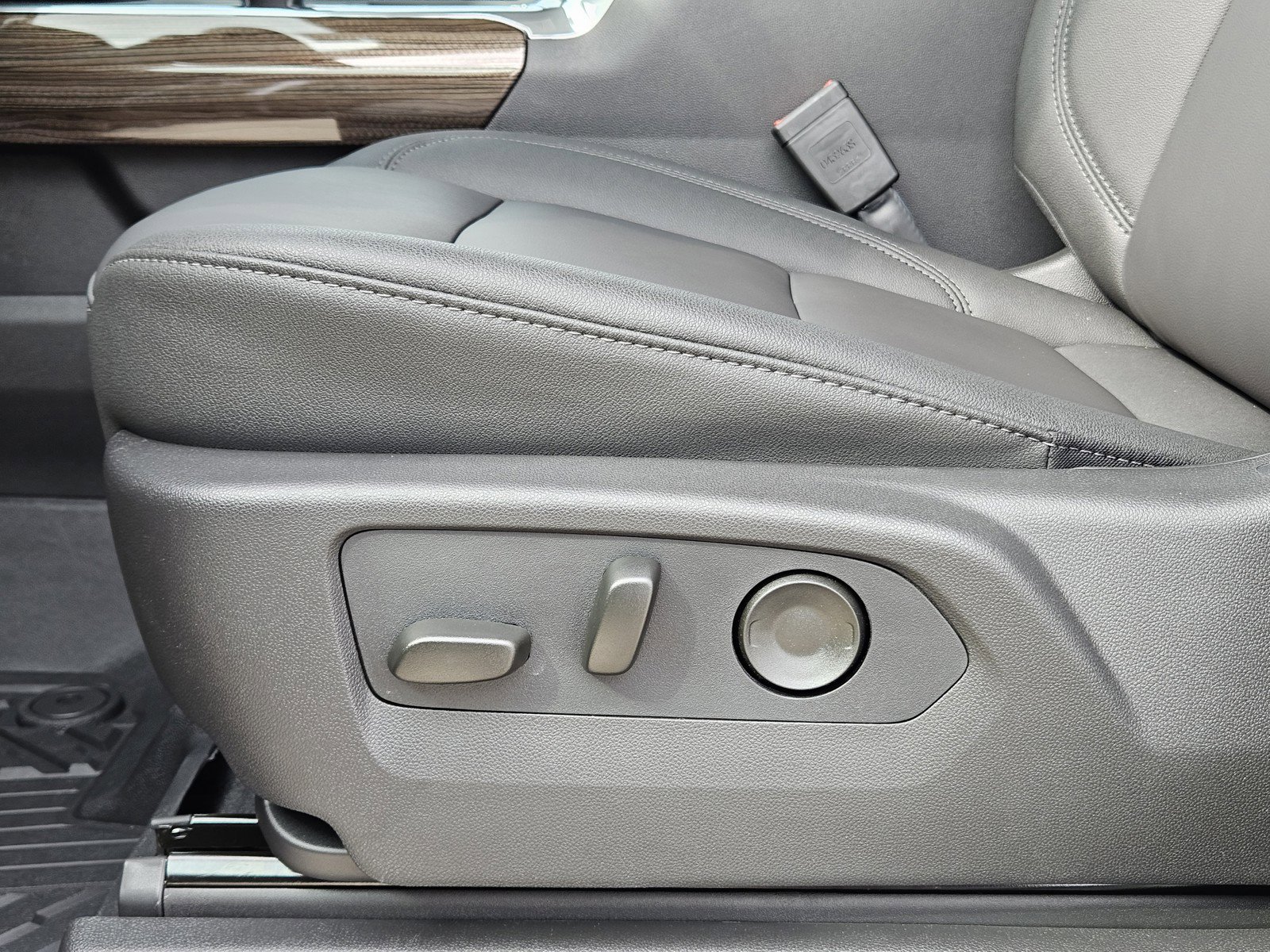 New 2026 Chevrolet Silverado 1500 LT Trail Boss w/ LT Trail Boss Premium Package image 17