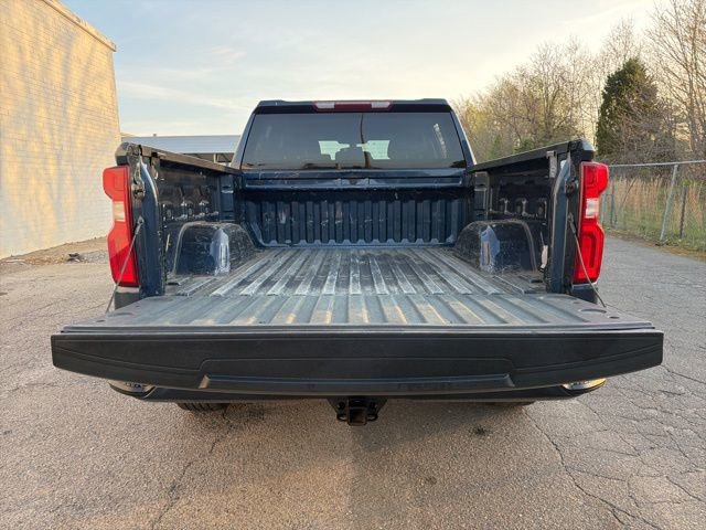 Used 2020 Chevrolet Silverado 1500 Custom w/ Custom Value Package image 17