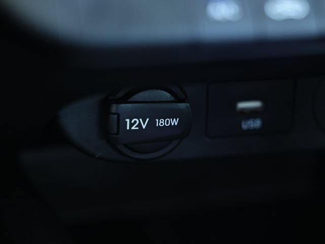 Used 2026 Hyundai Elantra SE FWD image 39