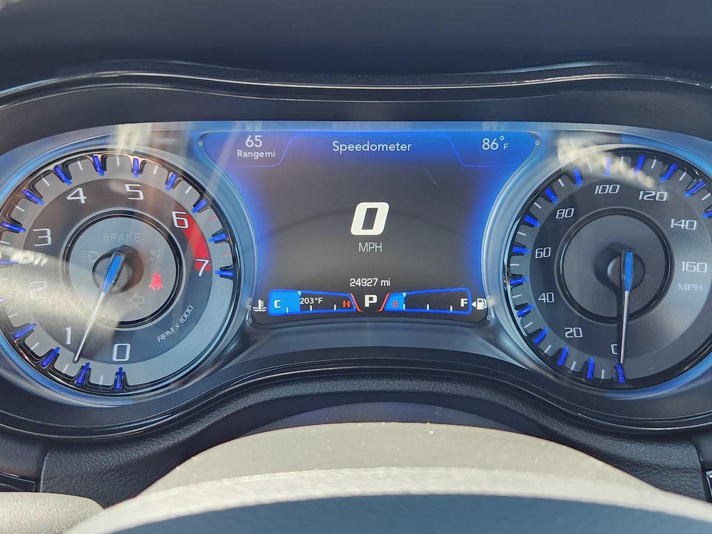 Used 2023 Chrysler 300 C RWD image 23