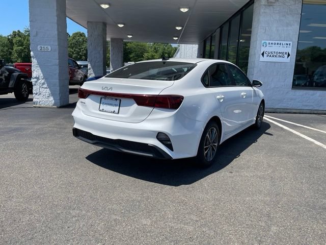Used 2023 Kia Forte LXS FWD image 5
