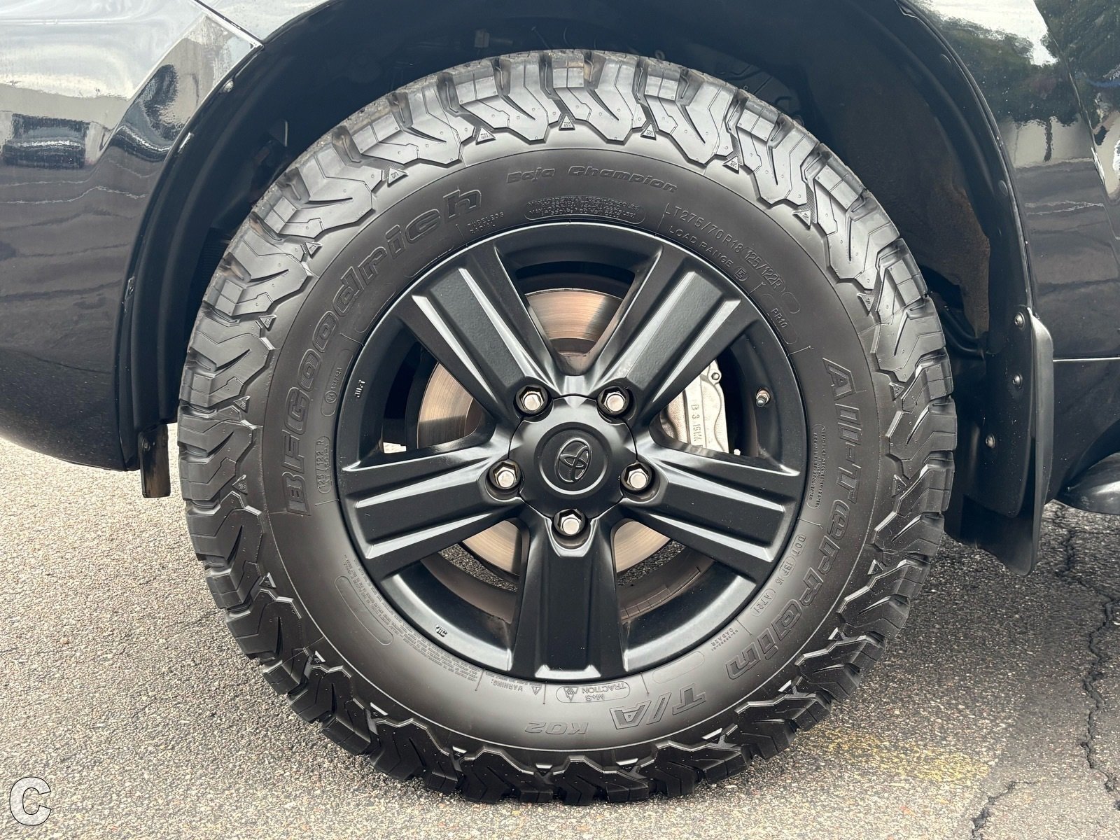 Used 2013 Toyota Land Cruiser image 10